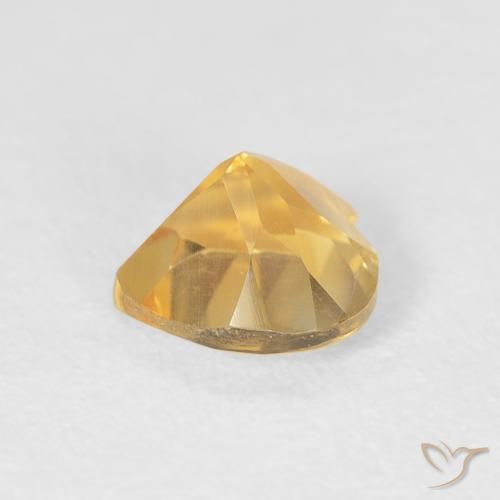 Citrino Dorado medio natural de 0.73 ct, Corazón, VVS-VS