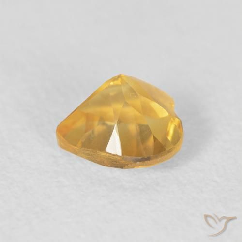 Citrino Dorado medio natural de 0.74 ct, Corazón, VVS-VS