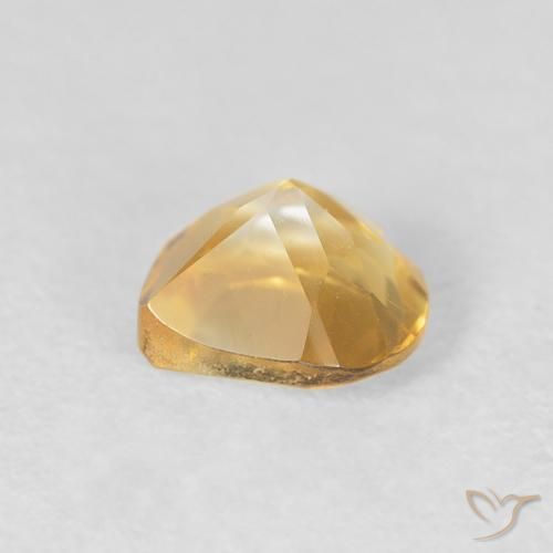 Citrino Dorado claro natural de 0.74 ct, Corazón, VVS