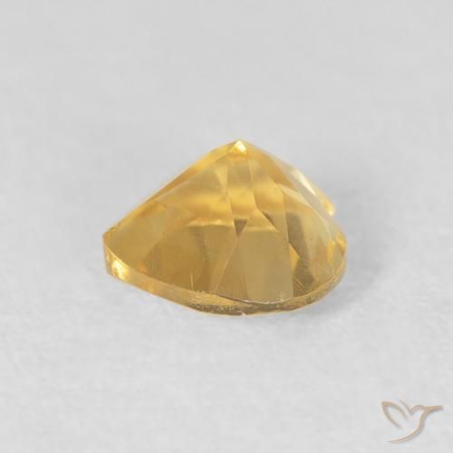 Citrino Dorado claro natural de 0.73 ct, Corazón, VVS
