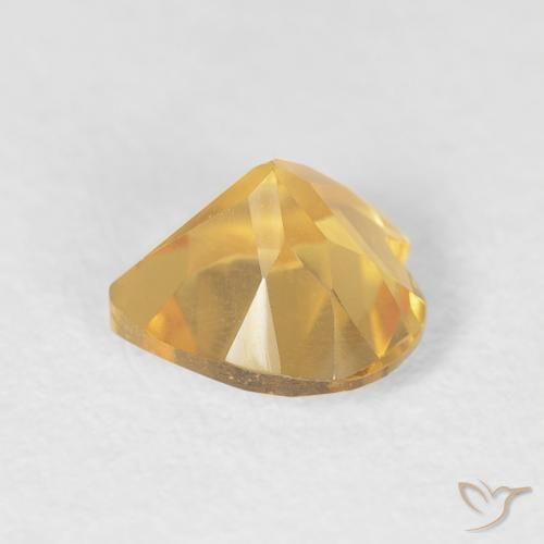 Citrino Dorado medio natural de 0.71 ct, Corazón, VS