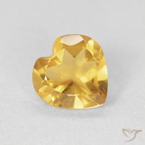 Citrino Dorado medio natural de 0.61 ct, Corazón, VVS-VS