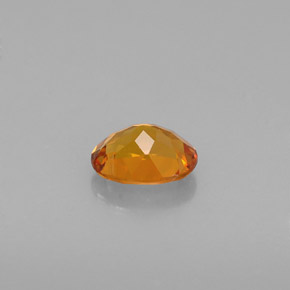 Clinohumita naranja natural de 0,54 ct, corte óvalo, VVS-VS
