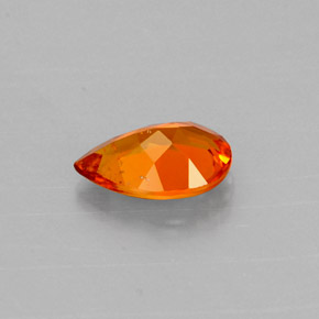 Clinohumite Naranja amarillo natural de 0.63 ct, En forma de pera, VS-SI