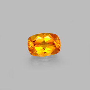 Clinohumite Naranja amarillo natural de 0.59 ct, Corte Cojín, VS