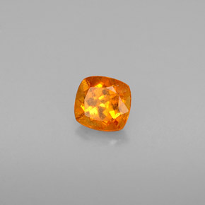 Clinohumite Naranja amarillo natural de 0.48 ct, Corte Cojín, VS-SI