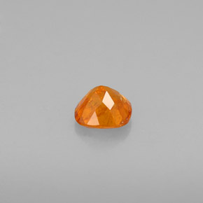 Clinohumite Naranja amarillo natural de 0.48 ct, Corte Cojín, VS-SI
