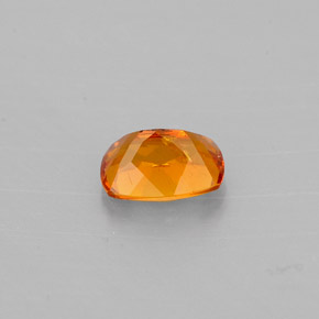 Clinohumita naranja natural de 0,59 ct, corte cojín, VS