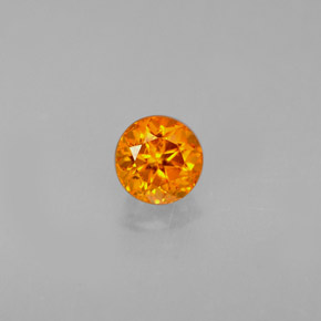 Clinohumita naranja natural de 0,43 ct, corte redondo, VS