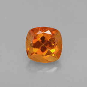 Clinohumita naranja natural de 0,60 ct, corte cojín, VS-SI