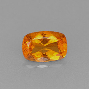 Clinohumita naranja natural de 0,51 ct, corte cojín, VS-SI