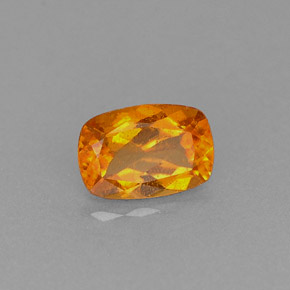Clinohumita naranja natural de 0,51 ct, corte cojín, VS-SI