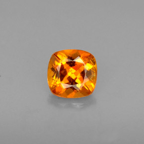 Clinohumita naranja natural de 0,51 ct, corte cojín, VS