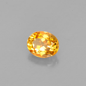 Clinohumita amarillo natural de 0,56 ct, corte óvalo, VVS-VS