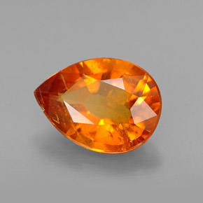 Clinohumita naranja natural de 1,93 ct, en forma de pera, SI