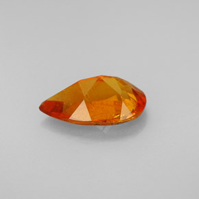 Clinohumita naranja natural de 1,51 ct, en forma de pera, VS-SI
