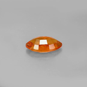 Clinohumite Naranja amarillo natural de 1.36 ct, Marquesa, VS-SI