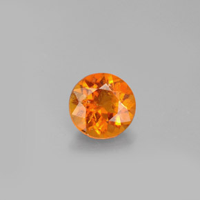 Clinohumita naranja natural de 0,77 ct, corte redondo, VS-SI