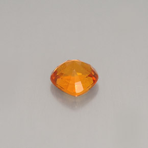 Clinohumite Naranja amarillo natural de 0.69 ct, En forma de pera, VS-SI