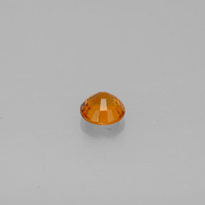 Clinohumita naranja natural de 0,48 ct, corte redondo, SI