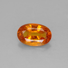 Clinohumita naranja natural de 1,42 ct, corte óvalo, SI