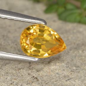 Clinohumita amarillo dorado natural de 0,58 ct, en forma de pera, VS-SI