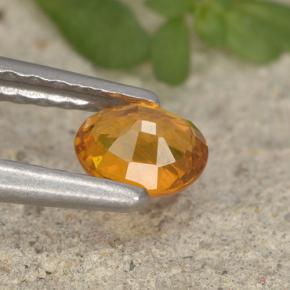 Clinohumita naranja natural de 0,33 ct, corte óvalo, VS-SI