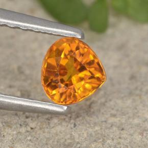 Clinohumite Naranja amarillo natural de 0.46 ct, En forma de pera, VS-SI