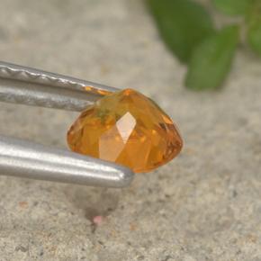 Clinohumita naranja natural de 0,46 ct, corte redondo, VS-SI