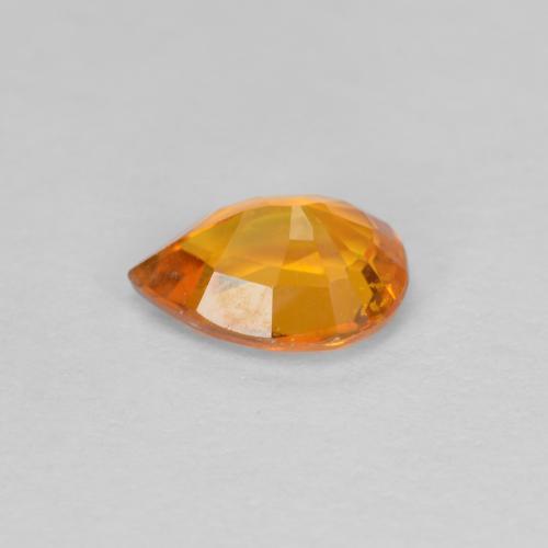 Clinohumita naranja oscuro natural de 0,80 ct, en forma de pera, VS-SI