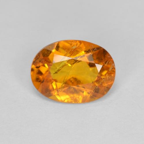Clinohumita naranja natural de 1,26 ct, corte óvalo, SI-I1