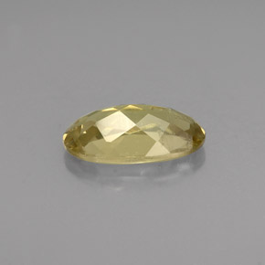 Diasporo con cambio de color  natural de 2,20 ct, corte óvalo, VS-SI
