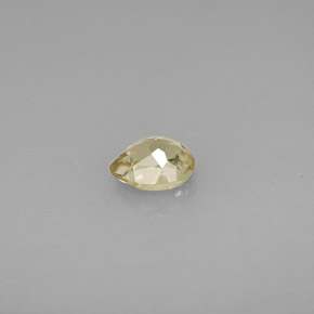 Diasporo con cambio de color  natural de 0,58 ct, en forma de pera, VS