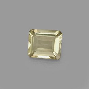 Diasporo con cambio de color  natural de 0,67 ct, corte esmeralda, VS