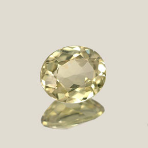 Diásporo con Cambio de Color Verde/rosado natural de 0.85 ct, Corte Óvalo, VVS
