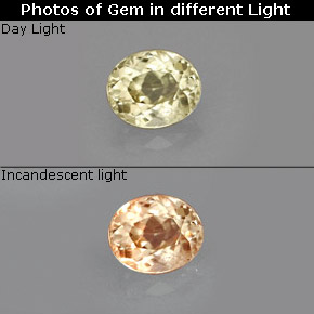 Diasporo con cambio de color  natural de 0,59 ct, corte óvalo, VS