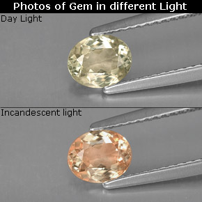 Diasporo con cambio de color  natural de 0,67 ct, corte óvalo, VS