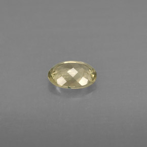 Diasporo con cambio de color  natural de 0,67 ct, corte óvalo, VS