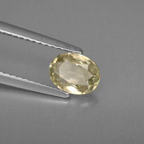 Diasporo con cambio de color  natural de 0,77 ct, corte óvalo, VS