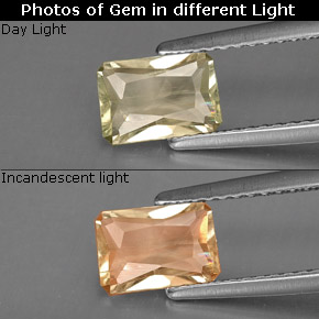 Diasporo con cambio de color  natural de 1,00 ct, corte esmeralda, VS
