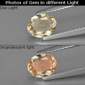 Diasporo con cambio de color  natural de 0,74 ct, corte óvalo, VVS-VS