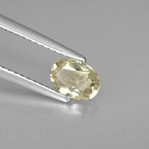 Diasporo con cambio de color  natural de 0,61 ct, corte óvalo, VS