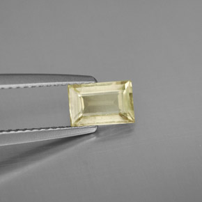 Diasporo con cambio de color  natural de 0,86 ct, baguette, VS-SI