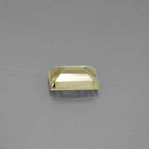 Diasporo con cambio de color  natural de 0,86 ct, baguette, VS-SI