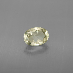 Diasporo con cambio de color  natural de 0,95 ct, corte óvalo, VS