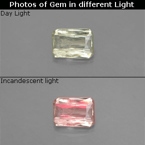 Diasporo con cambio de color  natural de 0,73 ct, corte esmeralda, SI