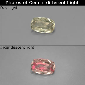 Diasporo con cambio de color  natural de 0,50 ct, corte cojín, VS