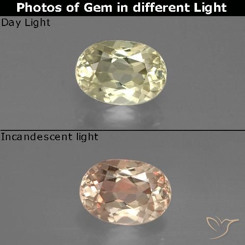 Diásporo con Cambio de Color Amarillo pálido natural de 0.79 ct, Ovalada, VS