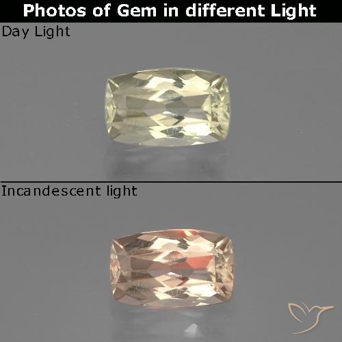 Diásporo con Cambio de Color Amarillo muy claro natural de 1.11 ct, Forma Cojín, VVS-VS