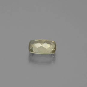 Diasporo con cambio de color  natural de 0,84 ct, corte cojín, VS